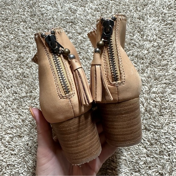 Toms Leila Tassel Zip Ankle Bootie In Sandstorm Tan - Picture 6 of 9